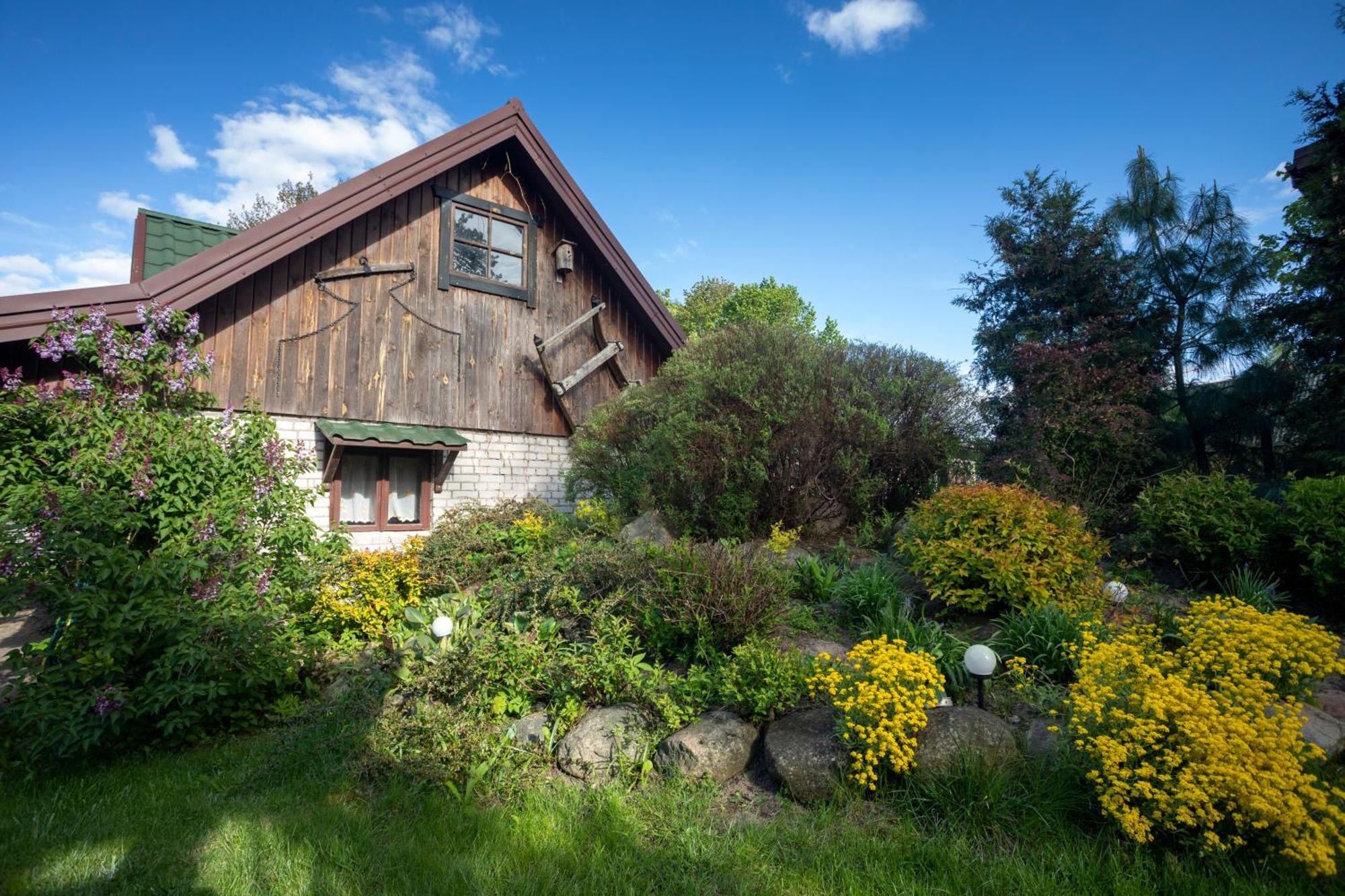 Vila Dom Pod Lipa Jaminy Exteriér fotografie