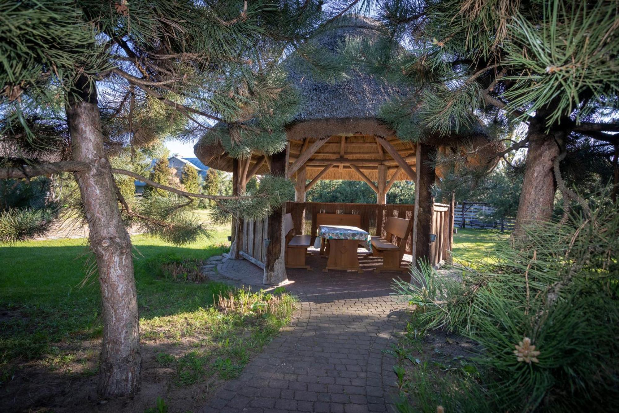 Vila Dom Pod Lipa Jaminy Exteriér fotografie