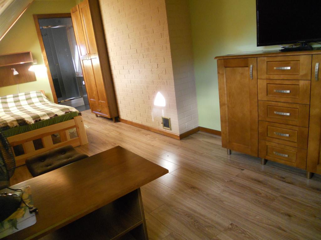 Vila Dom Pod Lipa Jaminy Exteriér fotografie