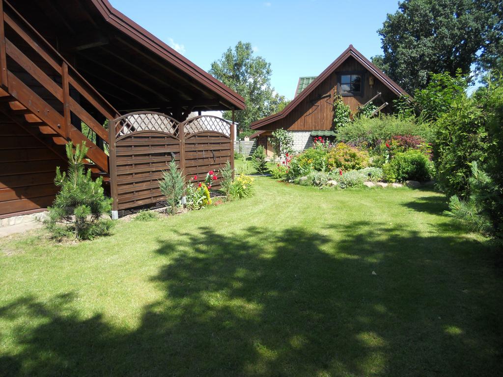 Vila Dom Pod Lipa Jaminy Exteriér fotografie