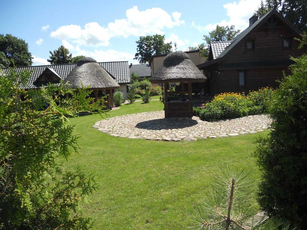 Vila Dom Pod Lipa Jaminy Exteriér fotografie