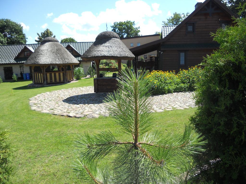 Vila Dom Pod Lipa Jaminy Exteriér fotografie